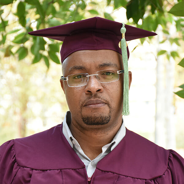 2017-EMSL-Grads-MarlyndHunt-square-crop