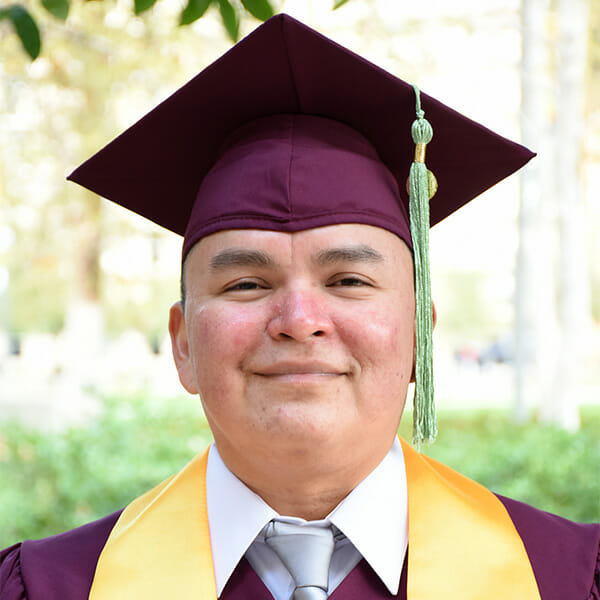 2017-EMSL-Grads-TravisYellowhair-square-crop